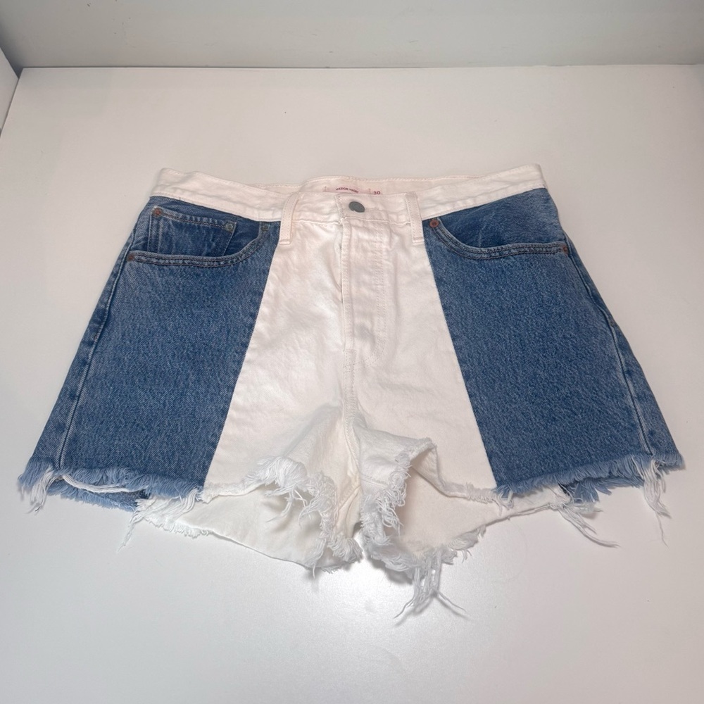 Levi’s Two Tone ‘The Wedgie’ Denim Shorts